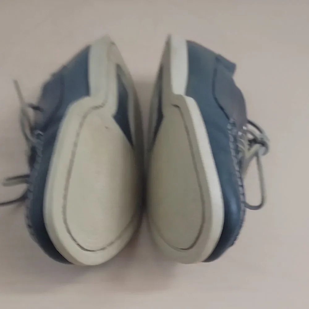 Sebago Preppy Coastal Old Money Navy Boat Shoes with Cream Laces